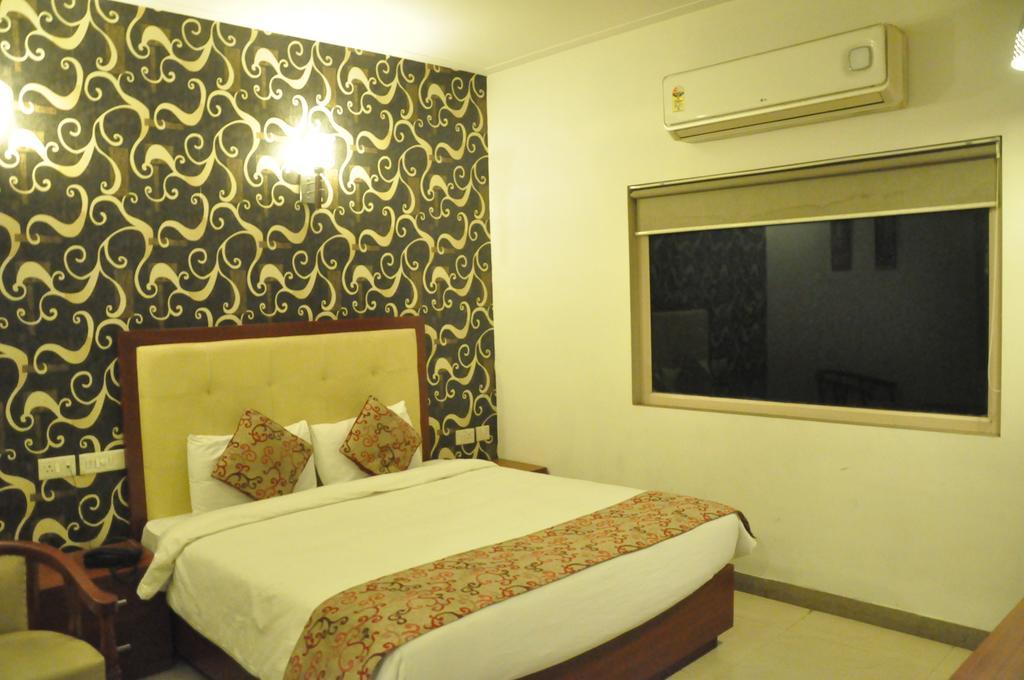 Hotel Deviram Palace Agra  Exterior foto