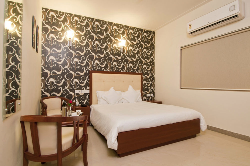 Hotel Deviram Palace Agra  Exterior foto